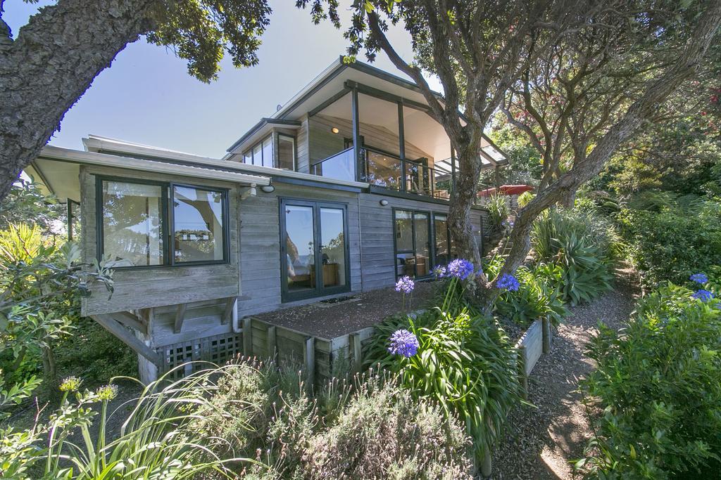 Beachfront Enclosure Bay - Waiheke Unlimited Oneroa Kültér fotó
